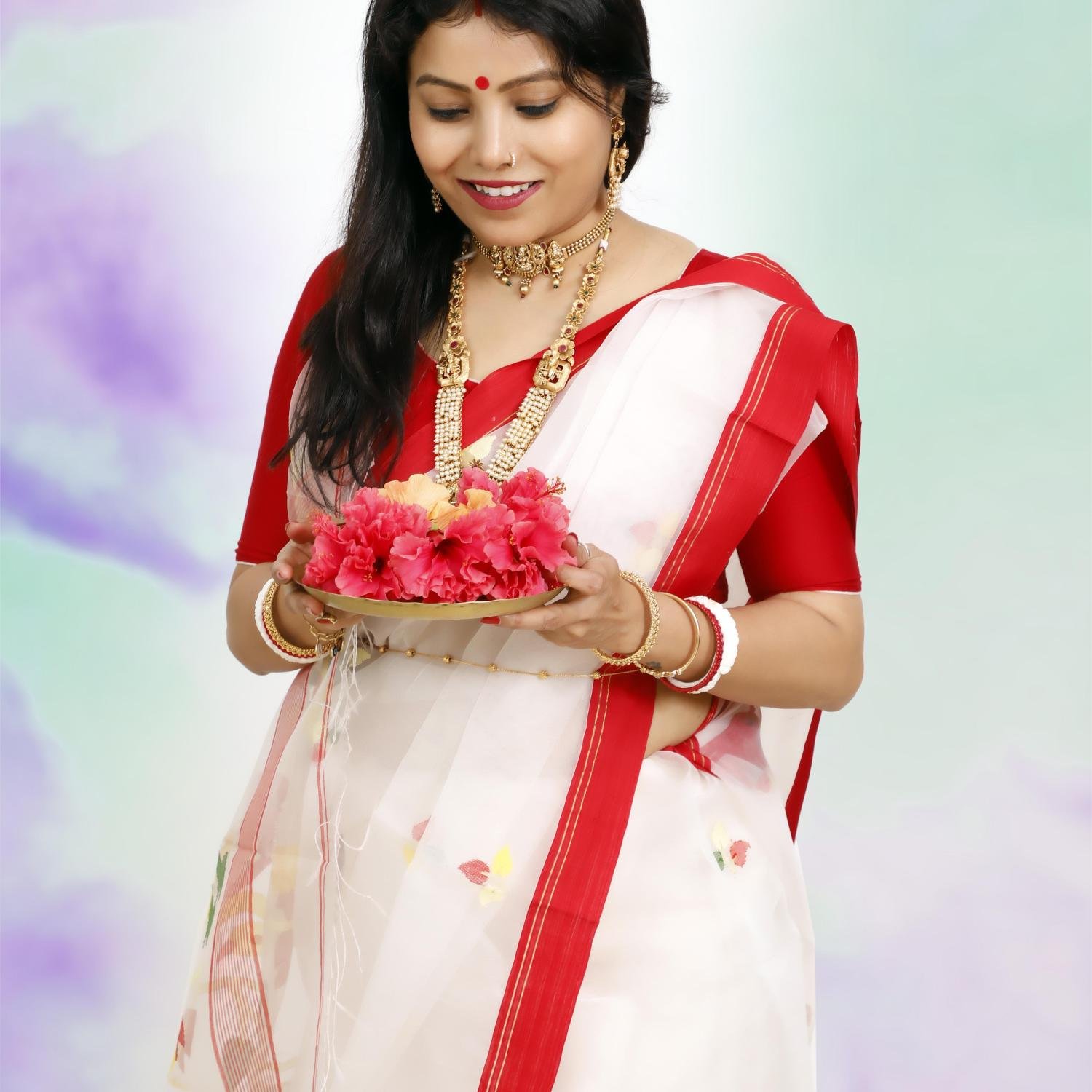 White Muslin Silk Handwoven Dhakai Jamdani Saree with Red Border