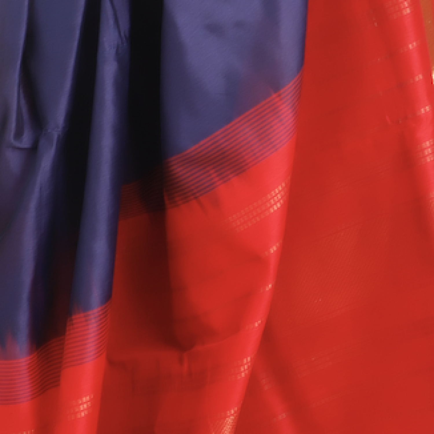 Kanchi Silk Cotton Saree – Dark Blue Body with Red Pallu & Golden Zari Border